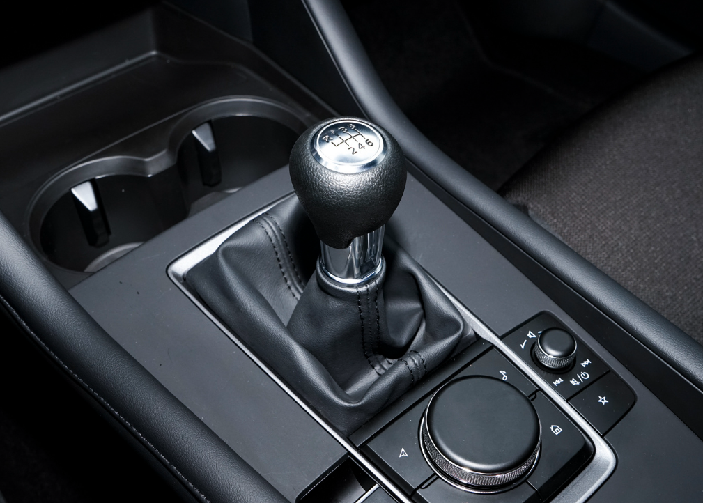 手动挡+小屏幕，8.99万的昂克赛拉，值得为情怀买单？采购|汽车产业|汽车配件|机加工蚂蚁智酷企业交流社群中心