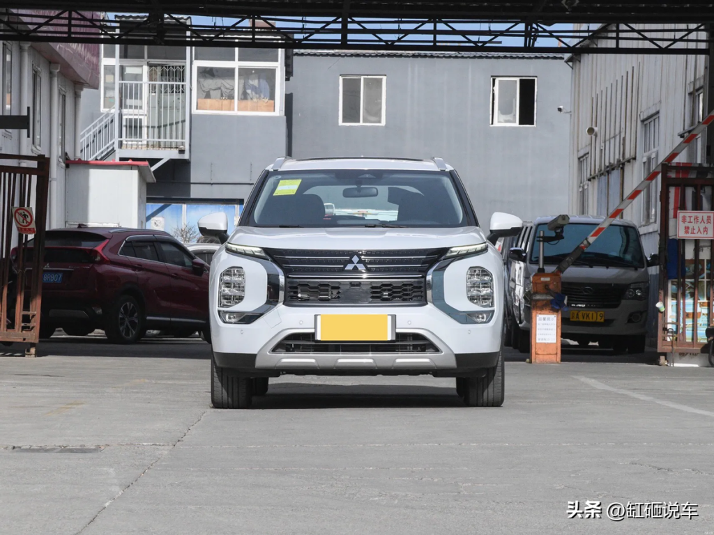 合资7座家用SUV，机械素质出色，10多万就能入手，解读三菱欧蓝德采购|汽车产业|汽车配件|机加工企业家交流社群中心