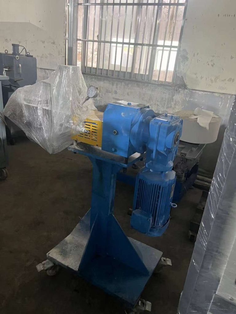 7.5千瓦粉体侧喂料机1台！配75设备使用采购|汽车产业|汽车配件|机加工设备转让论坛采购|汽车产业|汽车配件|机加工设备转让采购|汽车产业|汽车配件|机加工蚂蚁智酷企业交流社群中心