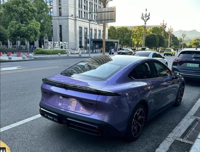 采用全新设计语言，深蓝L06实车图曝光采购|汽车产业|汽车配件|机加工蚂蚁智酷企业交流社群中心